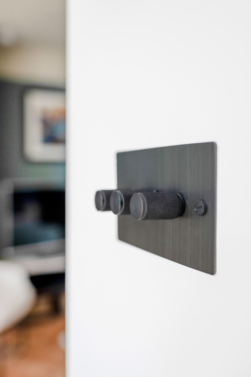 dark-brushed-metal-light-dimmer-detail.jpg