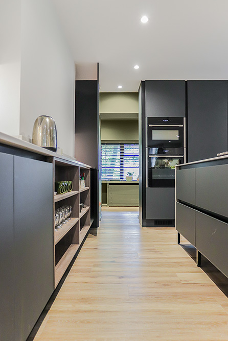 surbiton-kitchen-walk-in-larder.jpg